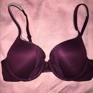 Victoria’s Secret body by Victoria Bra 34B